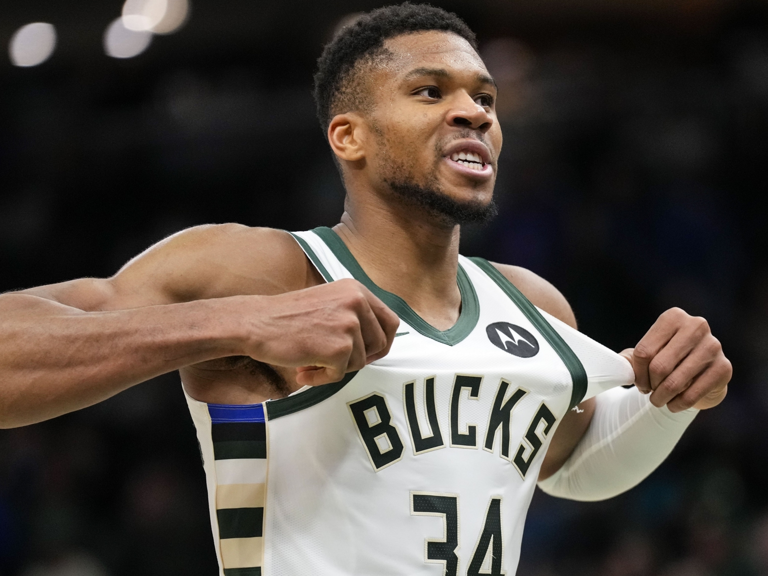 字母哥新星出色防守表现突出，快船前途光明！